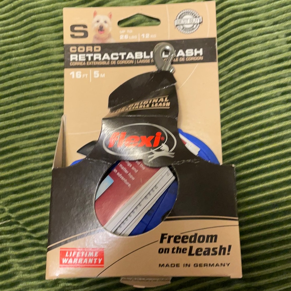 Retractable Leash Small New